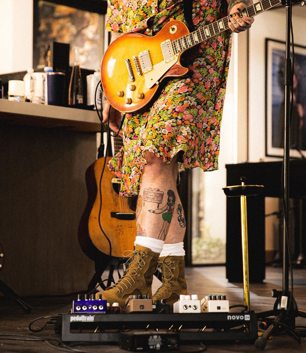 paranoidmalone's tweet image. the whole love of my life 🥺💕