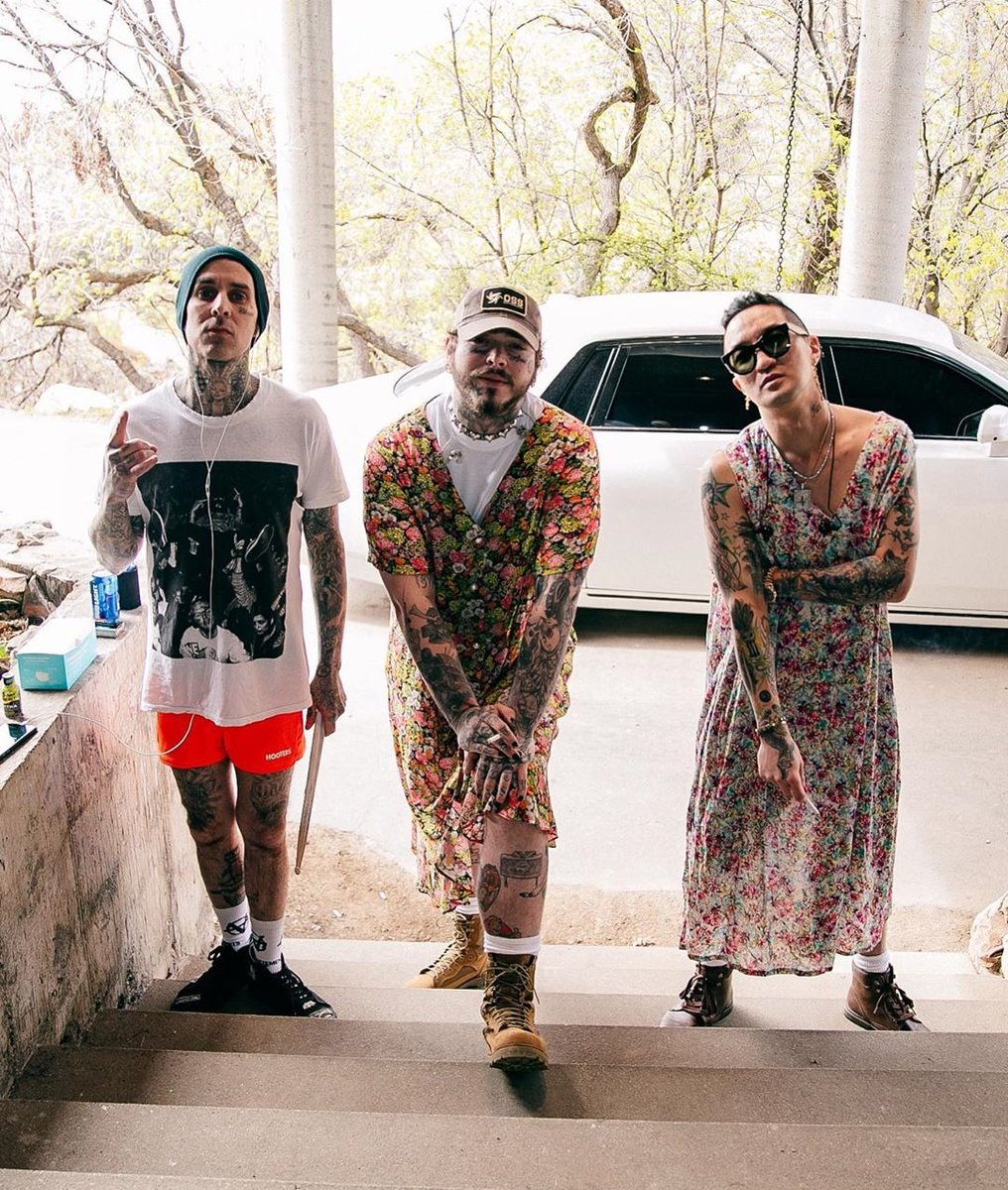 paranoidmalone's tweet image. the whole love of my life 🥺💕