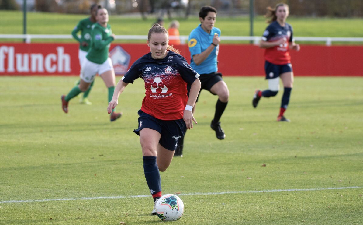 #D2F Mercato : Julie Dufour (LOSC) vers les Girondines de Bordeaux 

Un retour en #D1Arkema pour Julie Dufour ? La jeune Lilloise et championne d'Europe U19 pourrait évoluer avec les Girondines la saison prochaine

coeursdefoot.fr/event/mercato-…