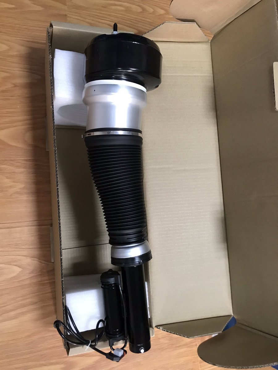 markerchan's tweet image. Airmatic apply to Mercedes Benz w221 .#airsuspension #autoparts #airmatic #coronavirus #USA #Trump