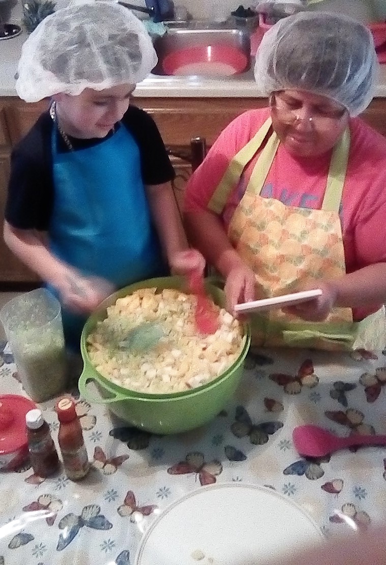 WISDClecklerLib's tweet image. National Library Week Day 1 wear a shirt with a positive message...Inspire!! Day 3 enjoy a read outside for Earth Day and Day 4 readers can bake!  Thank you Gael Trevino, Kinder Mrs. E. Guerra&apos;s, for your AWESOME participation and also a dedicated READER! #NationalLibraryWeek2020