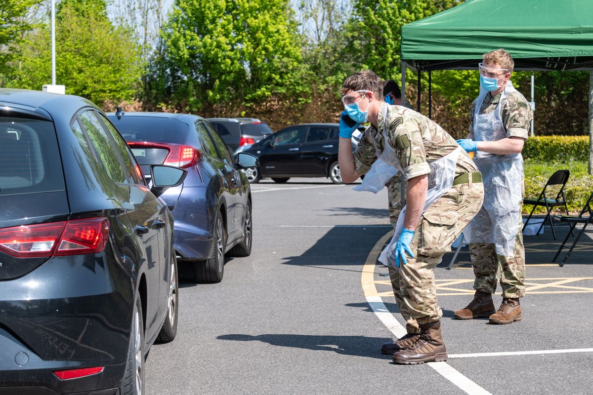 RoyalNavy's tweet photo. Royal Marines from 42 Commando have been drafted in the South-West to assist the running of two Mobile Testing Units as part of the nationwide response to COVID-19.  #Coronavirus #CovidSupportForce #InThisTogether

🔗 Read more: https://t.co/fty9GSHPyf https://t.co/bkfR7SyqvM