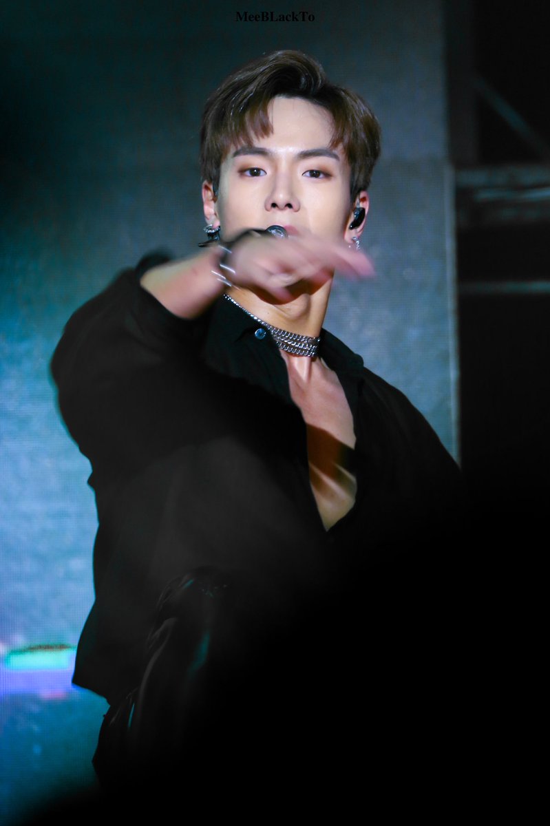 MeeBlackTo's tweet photo. #MONSTA_X  #SHOWNU https://t.co/vjnTBAdm24