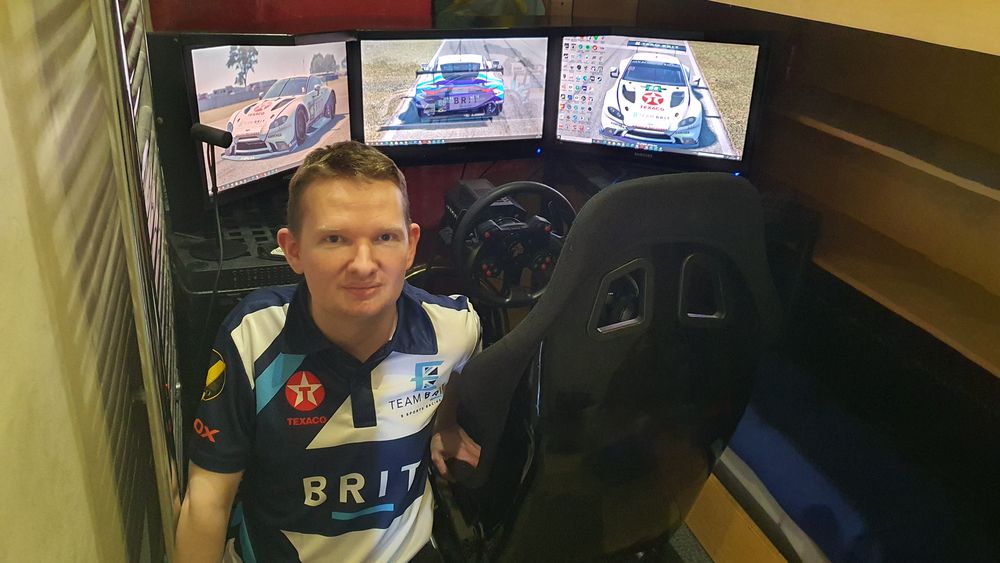 TEAM NEWS ANNOUNCEMENT!!! 

Very excited to announce that @eTeamBRIT have a new manager to help the development of e-drivers. Max Spooner is a keen e-racer himself for the last 12 years and was also diagnosed with Asperger's Syndrome in 2004.

buff.ly/2YaJGCq