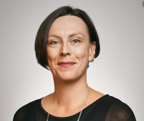The #NHS is innovating as part of its fight against #COVID19.

Find out how GPs &amp; hospitals are making remote care work for patients and the digital solutions the NHS is taking .

Hear more from <a href="/tara_donnelly1/">Tara Donnelly</a>, Chief Digital Officer, #NHSX in this blog 👇nhsx.nhs.uk/blogs/how-nhs-…