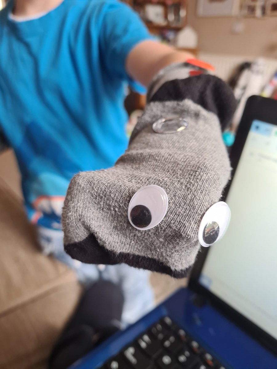widowedmama78's tweet image. In between checking in with my students and marking work, we&apos;ve been making sock puppets at home school for #technologyweek @WarberryLAP