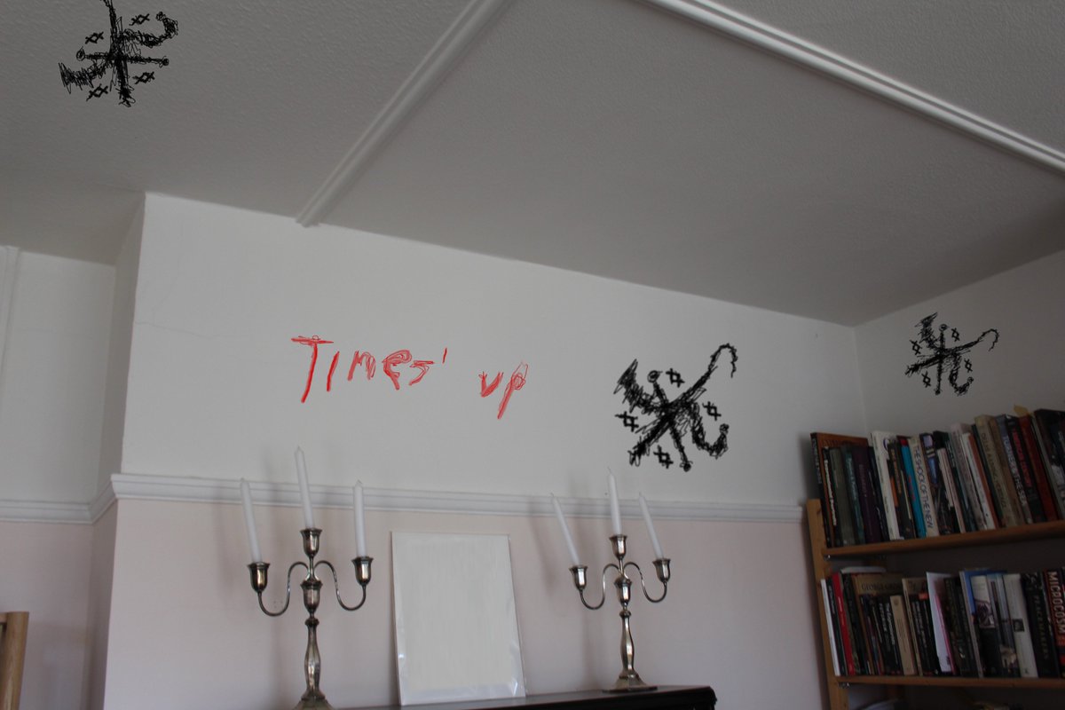 I can now see the symbols when my eyes are closed and the phrase ‘times’ up’ has appeared in blood on my wall. Though the apostrophe is after the ‘s’ so I’m kind of confused. How can multiple times be up?? https://twitter.com/VeilBroadband/status/1254745312633241600