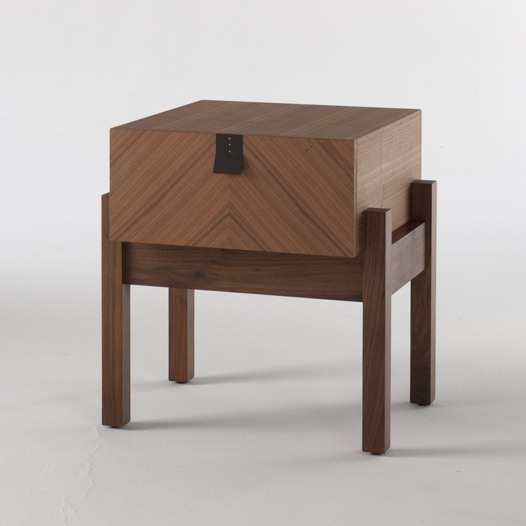 The beautifully detailed ‘Aponi’ series, features a distinctive wood grain pattern that echoes the symmetry of a butterfly’s wings. 

Pictured: ‘Aponi’ side cabinet designed by @LucyKurrein for Joined + Jointed.

bit.ly/357JFk9