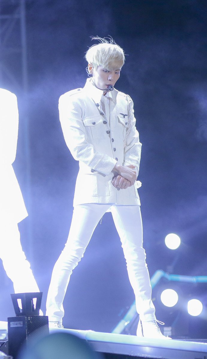 wordsbyjjong's tweet photo. “Love can be started simultaneously. I haven't seen love ending at the same time though. It's always one who gets left behind, waiting (for the other person) to come back.”

cr: cosmicsticks https://t.co/HDFGwGnlo8