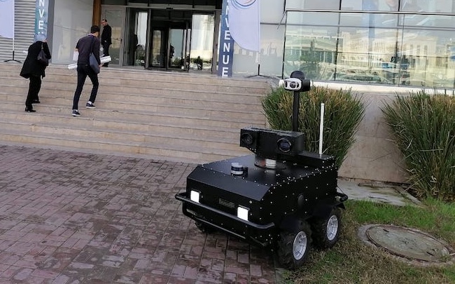 LaForge_AI's tweet photo. Coronavirus: en Tunisie, intelligence artificielle et robots pour lutter contre la pandémie

#Coronavirus #Tunisie #robots #IA
https://t.co/XzrWk7HBSo https://t.co/A8JmCeKRZR