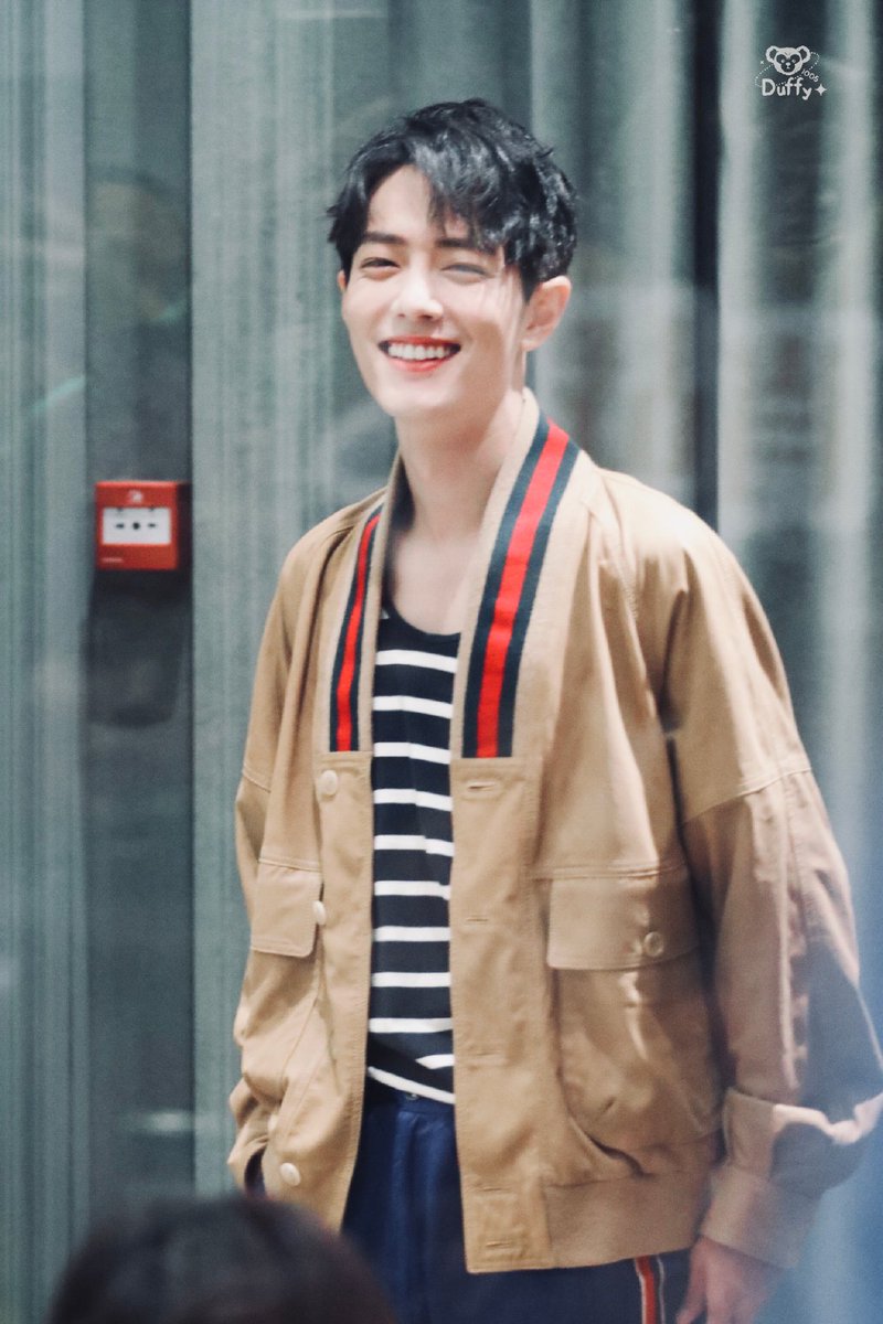 (Ik this thread is a mess but nvm)XIAOZHAN'S SMILE? SUDDENLY MY GRADES SHOT UP AND MY ACNE HAS BEEN CLEARED