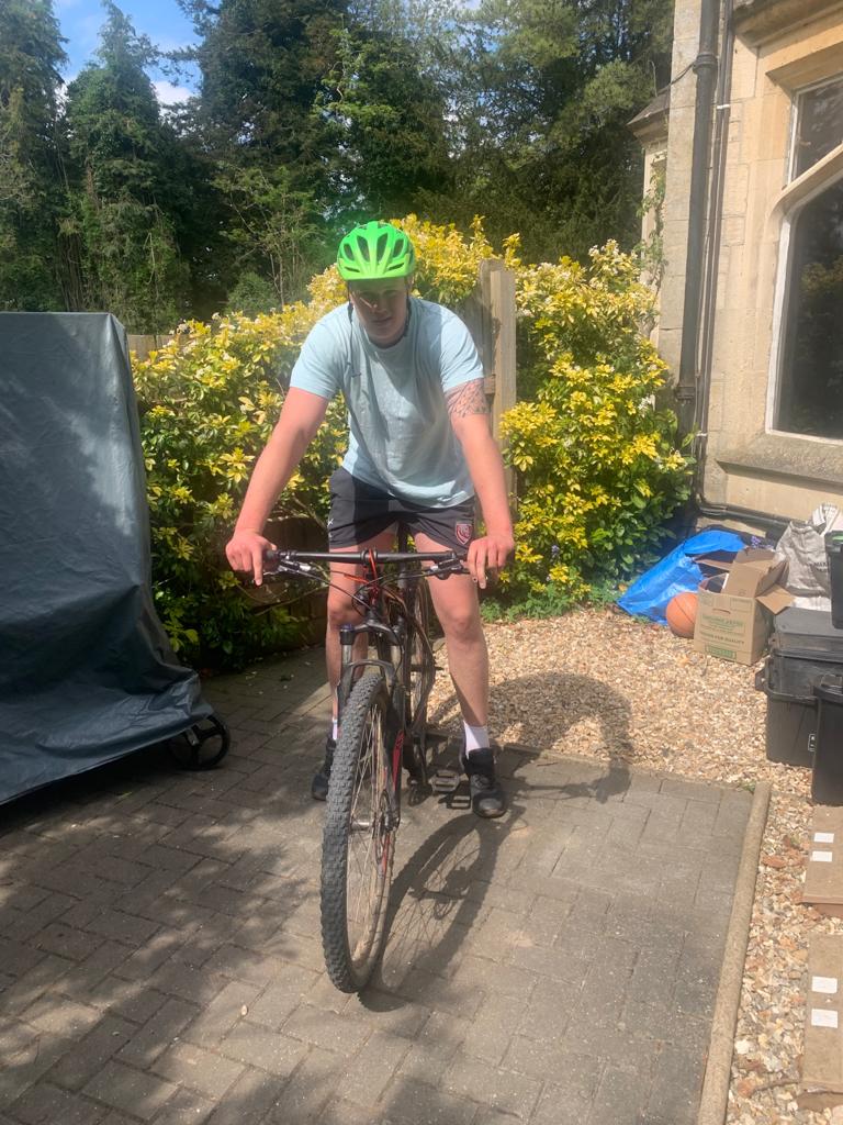 Archie Benson (@archiebensonn) on Twitter photo My #TwoPointSixChallenge attempt on the bike for <a href="/Minion_Kev1/">Kev Mannion</a> <a href="/gr_foundation/">Gloucester Rugby Charitable Foundation</a>
justgiving.com/fundraising/ke… My #TwoPointSixChallenge attempt on the bike for <a href="/Minion_Kev1/">Kev Mannion</a> <a href="/gr_foundation/">Gloucester Rugby Charitable Foundation</a>
justgiving.com/fundraising/ke…