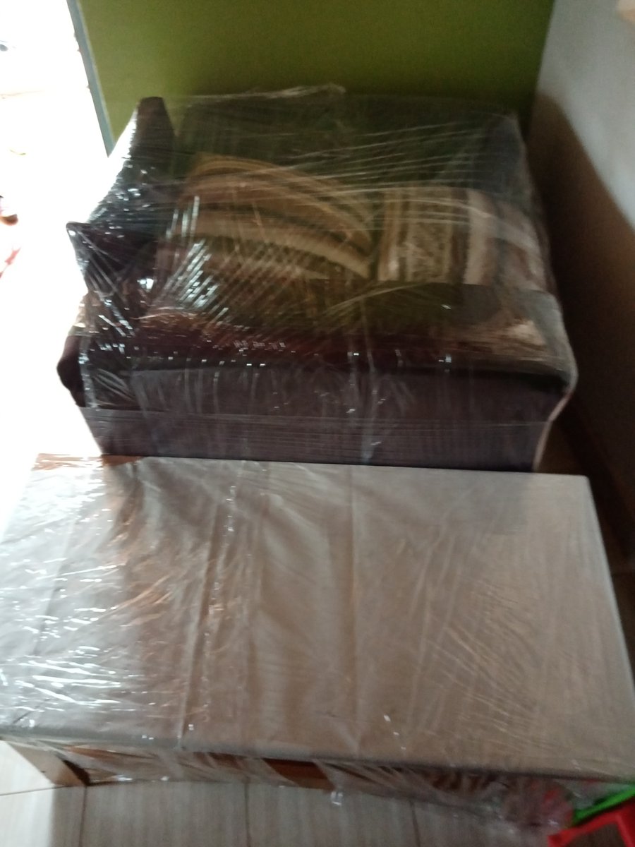 MoversCleaners's tweet photo. Our home moving team handles everything from packing to final arrangement at your new house. When it comes to moving your household items, we ensure the safety. 0725653014/0705927692/0731 416 858/0753 046 253. #Elitemovers #Elitecleaners #Everythinghandledwithcare https://t.co/slFM1iWX7T