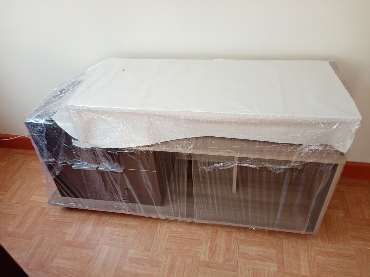 MoversCleaners's tweet photo. Our home moving team handles everything from packing to final arrangement at your new house. When it comes to moving your household items, we ensure the safety. 0725653014/0705927692/0731 416 858/0753 046 253. #Elitemovers #Elitecleaners #Everythinghandledwithcare https://t.co/slFM1iWX7T