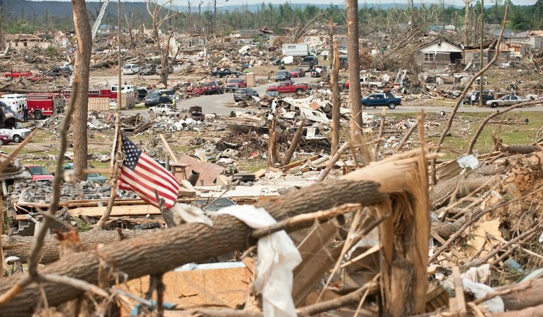 On this day, nine years ago, 62 tornadoes swept across Alabama killing more than 250 people &amp; destroying over 11,000 homes. Let us remember those we lost &amp; the countless others affected by this horrible tragedy.
