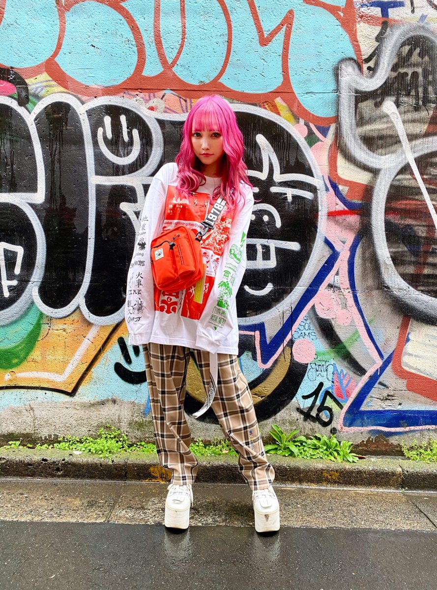 gekirock_shop's tweet photo. MiRichan着用!ユニセックスで着用出来る、ロンTメインの春コーデ!
L/S Tee #SAMURAICORE (Lサイズ着用)
https://t.co/THMArDdug4&
CHECK PANTS #SABBAT13 (Lサイズ着用)
https://t.co/ut88J2ZlzT&
BAG #MISHKA
https://t.co/vlebBZ11Q0&
MODEL:MiRichan (148cm) https://t.co/KDe0ZsYYdn