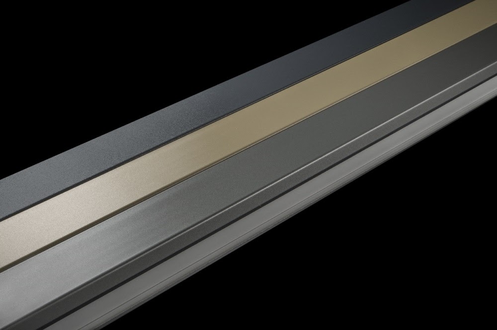 #Schüco AutomotiveFinish è l'esclusiva linea di rivestimenti dal forte impatto visivo. Texture metallizzate e finiture ultra-resistenti, per degli #infissi che catturano lo sguardo. 
Scopri di più: bit.ly/3adKgBH