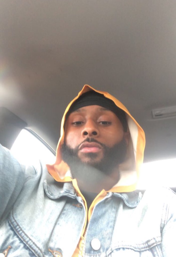 Elijah12Hill's tweet photo. Monday $$$ https://t.co/01geGjpRY8