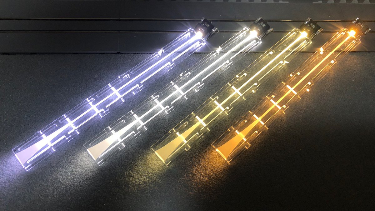 Peld Y On Twitter Katoのled室内灯クリアの光の色味考察その2 白ペイント塗布の多少による色味変化を見てみた 左から 11 211 白色 そのまま 11 211 白色 に白ペイント塗布 中心のみ 11 211 白色 に白ペイント塗布 全面 11 213 電球色 そのまま 続き