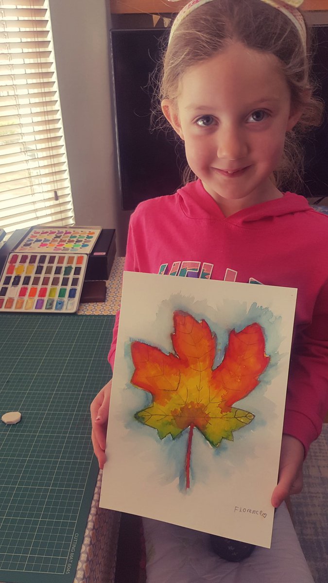 Charlieandflo's tweet image. Florence, with a bit of assistance from Daddy, has been practising her watercolours @BPSHull I think she has done a beautiful job 😍 #1LG