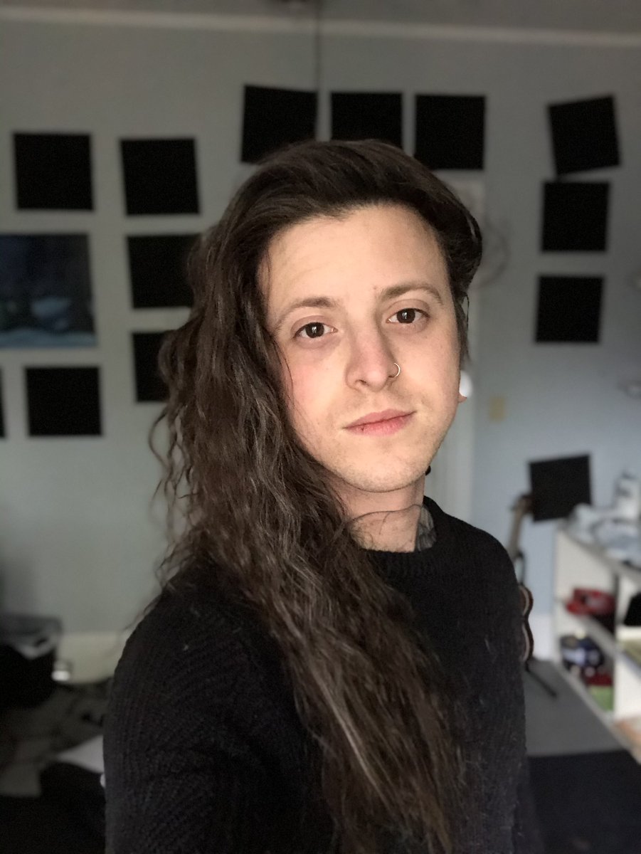 MattieSandchez's tweet photo. Gotta split lip and curly (wavy) hair. #selfie #selfieprince #BadBitch #TYBG #HashTagMania #HashtagHashtag #HelpMeTomNook #ACNH #HashTagAbuse #Swag #Locks #Rare #secondBreakfast #WhatsTheDealWithThatHand #OneMoreForTheRoad https://t.co/HxnpPqMeCs
