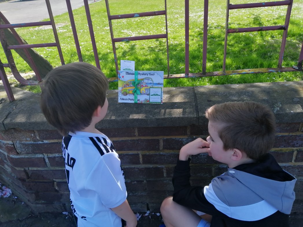 Book fairies are real✨We found this at the school gates during our daily exercise @moray_nursery @P4Stobie @bookfairiesfalk #BookFound #IbelieveInBookFairies #BookFairiesFalkirk