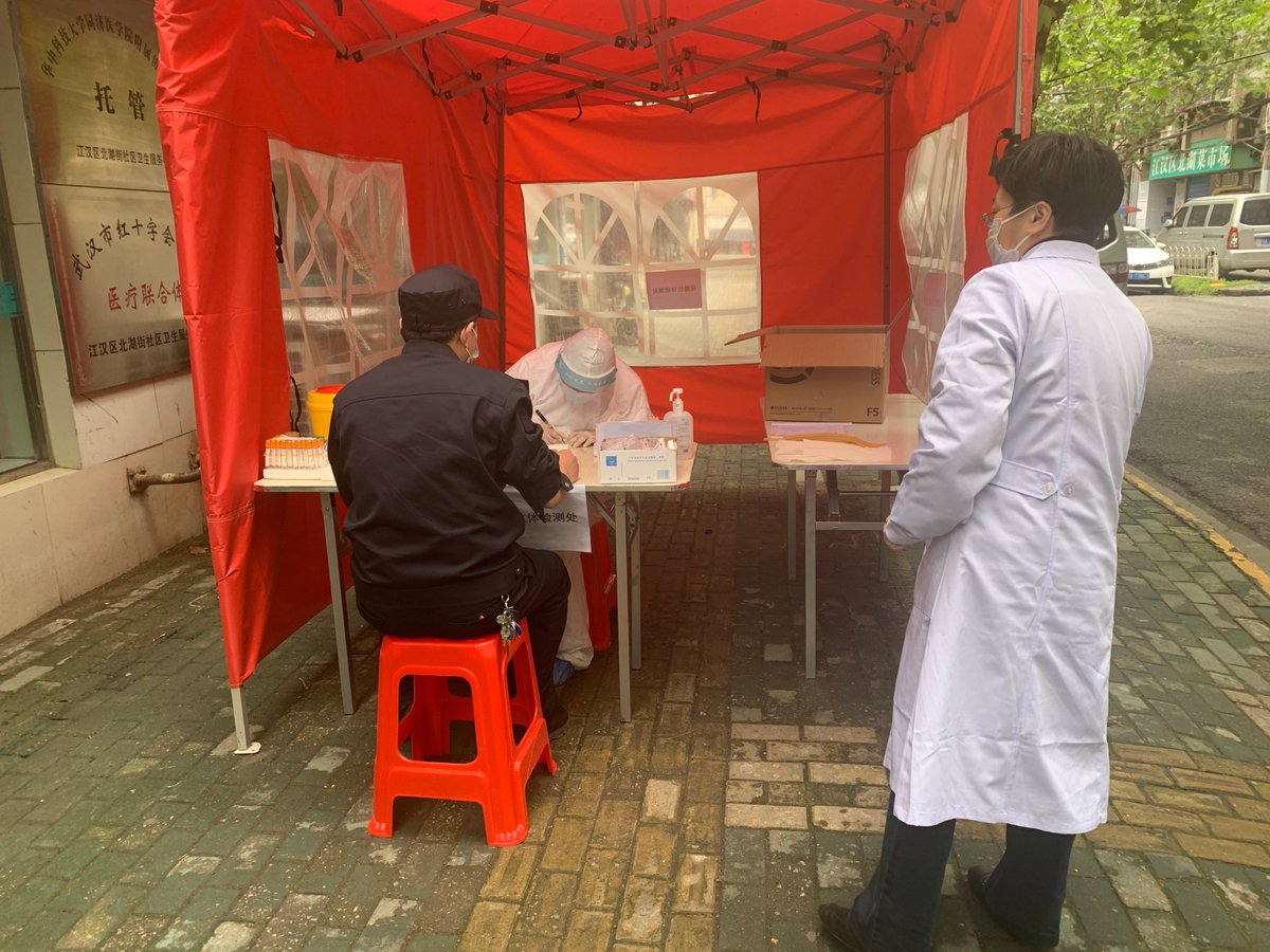 A lil tale about Chinese authoritarianism:Wuhan is a lovely city, with officials who can be annoyingly pushy, amateurish and charmingly forthcoming at the same time (latter is rarely to be found in Beijng)Before my departure I had to do a corona test at the local test station