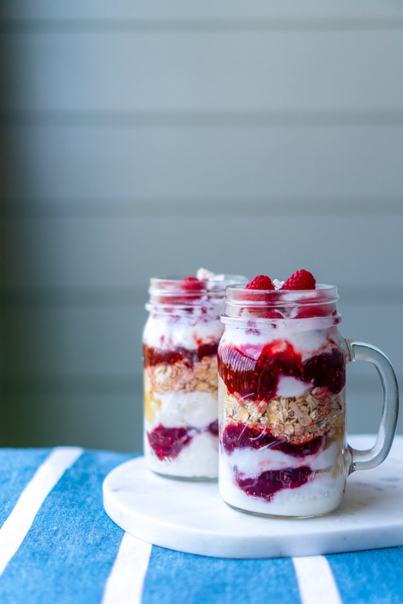 Do you Overnight Oats?! We do. 

All you need:

[Yields 4 cups: 3 servings]

3 cups dairy-free milk
1½ tbsp maple syrup
2 tsp vanilla
3 cups gluten free  rolled oats
1/4 tsp salt 
*Add fruit & enjoy!

#AllergyCooking #FoodAllergyCooking #FoodAllergy #MakeFoodFun #OvernightOats