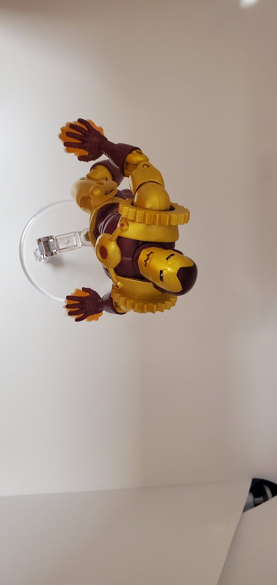 GeekHangover's tweet photo. This #IronMan2020 is sick! #toyplanet #toys4life #toptoyphotos #epictoyart #toyphotography #toyartistry #toycollector #actionfigures #actionfigurephotography #toycrewbuddies #toypops3 #marvellegends #marvelpops #toyreviews #marvel #excelsior https://t.co/Xr9T2Y8OU7