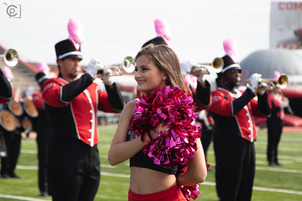 nsudanceteam's tweet photo. Shouting a big Happy Birthday to our one and only, Sara!! ♥️ We miss you and we hope your day is one you’ll never forget! 19 never looked so good! 🤩🎂🎁 https://t.co/AaoCdUpYZK