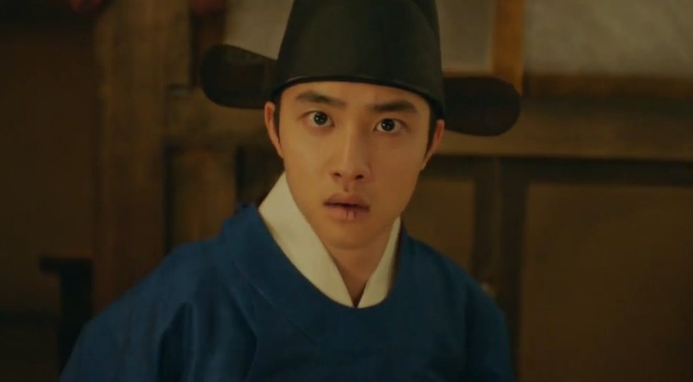 “We’ll go to a mountain valley down in the south. Wondeuk and Hongshim will hide. No one will be able find us.” God. 보쌈? Imagine how inappropriate it is for the Crown Prince of a nation to be kidnapped.