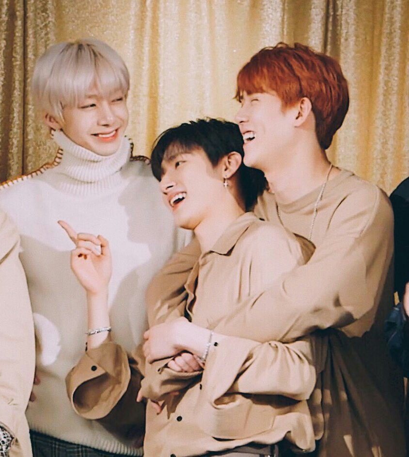 i love family pictures @OfficialMonstaX