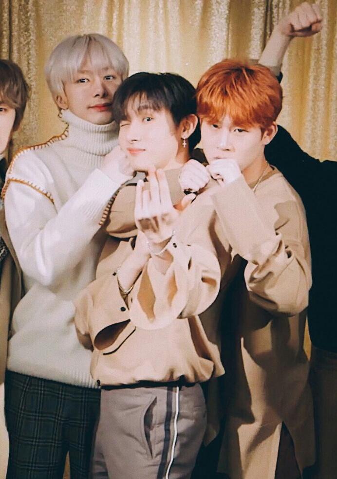 i love family pictures @OfficialMonstaX