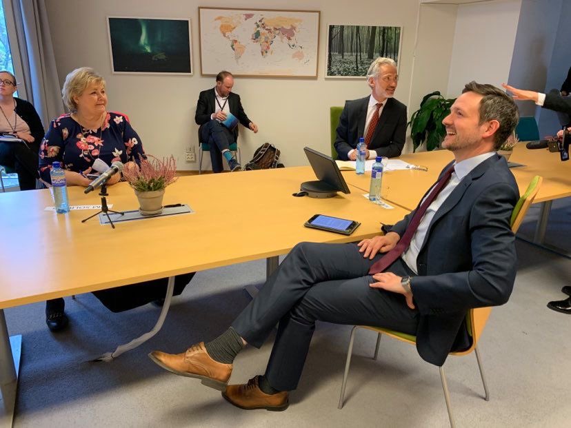 NorwayMFA's tweet photo. .@Cepivaccines continuing their rapid progress toward developing a safe vaccine available for all.

Encouraging meeting today with Richard Hatchett and @erna_solberg! @dagiulstein

#VaccinesWorkForAll https://t.co/rxV4lUiJjB