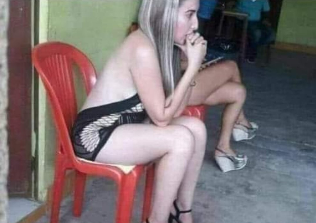 Medicoblassto's tweet image. Mírenla ahí toda preocupada, pero cuando le dije que la sacaba de trabajar y que la mantenía me desprecio y ay ta!
Sin jale y sin dinero.