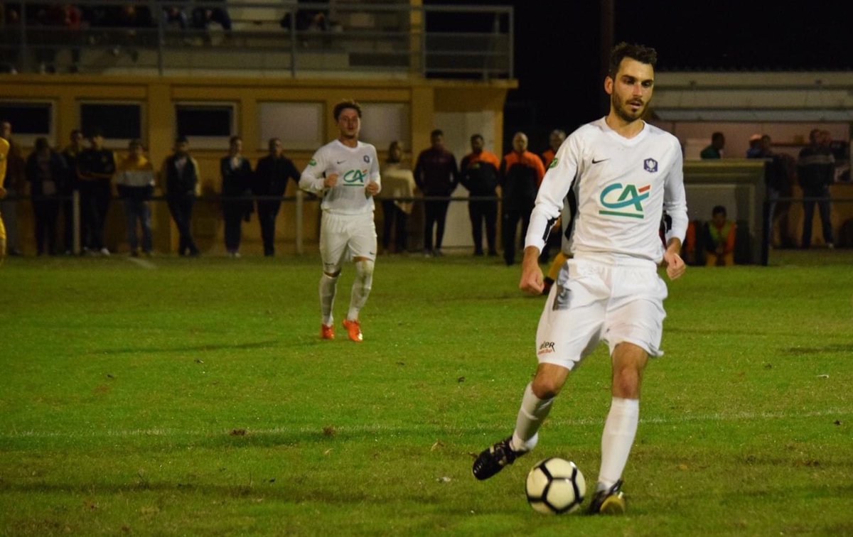 fcconfolentais's tweet photo. 🎙Un jour - Une interview #Interview13 JULIEN BOURSIER ⚽️
📲 https://t.co/h4wq03xNvT https://t.co/lcM8rIO8w5