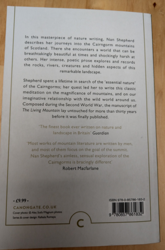 iain_00's tweet photo. Air @bbcrng Feasgar a bruidhinn ri Cathy -
1) The Living Mountain’ le Nan Shepherd, chuir @RobGMacfarlane Club Leabhar air doigh bho cheann mios #TheLivingMountain
#CoReadingVirus.
2) Am Podcast aig @FoxedQuarterly air obair/beatha George Mackay Brown.
https://t.co/LusRsOVjQw https://t.co/g85JXmkMxh