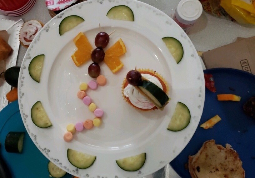 BGCMonmouth's tweet photo. The @OLMCblueknights Cooking Class made butterfly toast from items found in the kitchen! Look how creative...and delicious! #cookingwithclass #asburypark https://t.co/2RiU8XMyRZ