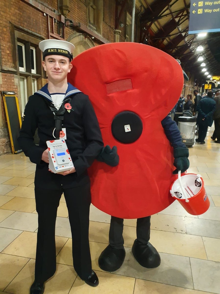 BristolPoppy's tweet photo. It's 191 days until Bristol Poppy Day! And as planning is under way I thought I'd share some of my favourite photos from 2019. Enjoy! #Bristol #BristolPoppyDay https://t.co/RYl7WY8FSk