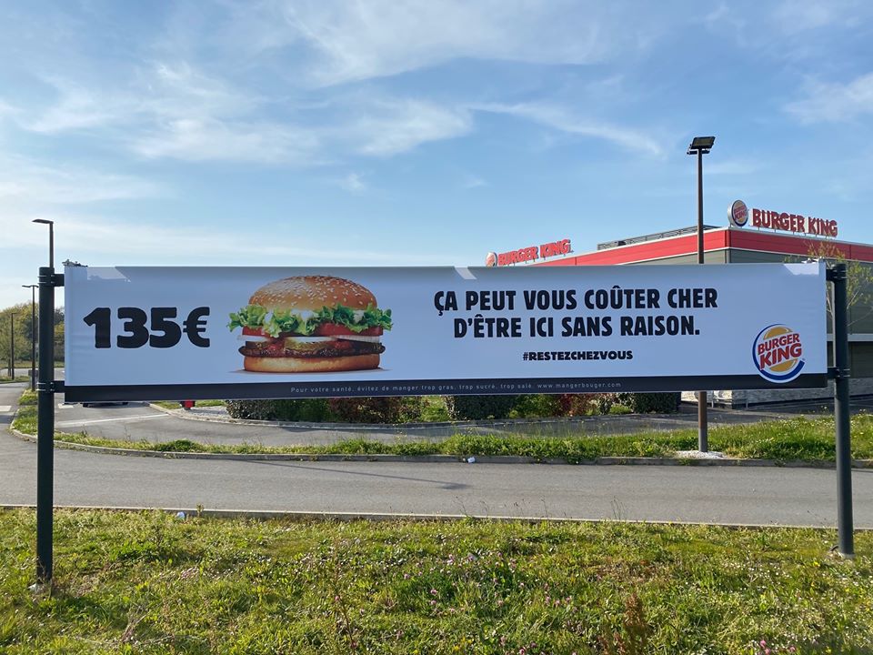 pierre_audran's tweet photo. Est-il possible de communiquer durant des périodes de crise ? De nombreuses directions marketing se posent la question ! La réponse avec @BurgerKingFR qui réalise un subtil mélange d'humour et de prévention pour toucher aux mieux ses consommateurs ! #COVID19 #marketingstrategy https://t.co/XiNoCbyMZk
