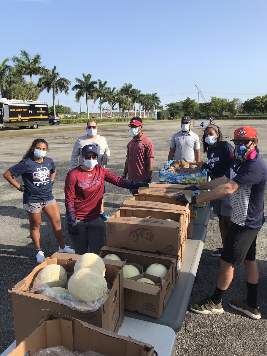 stu_cce's tweet photo. Bobcats up bright & early with our @CityofMiaGarden family, helping @FeedingSouthFL food distribution. Be well, all! ♥️
#ThroughThisTogether
#OneCommunity
@STU_Athletics @CoachWalkerSTU @Coach_MGrove @CoachAlexGray @STU_Wrestling @DPHarrisSTU @ethicalleaders2
@redevereaux https://t.co/5v74PY3ZMi