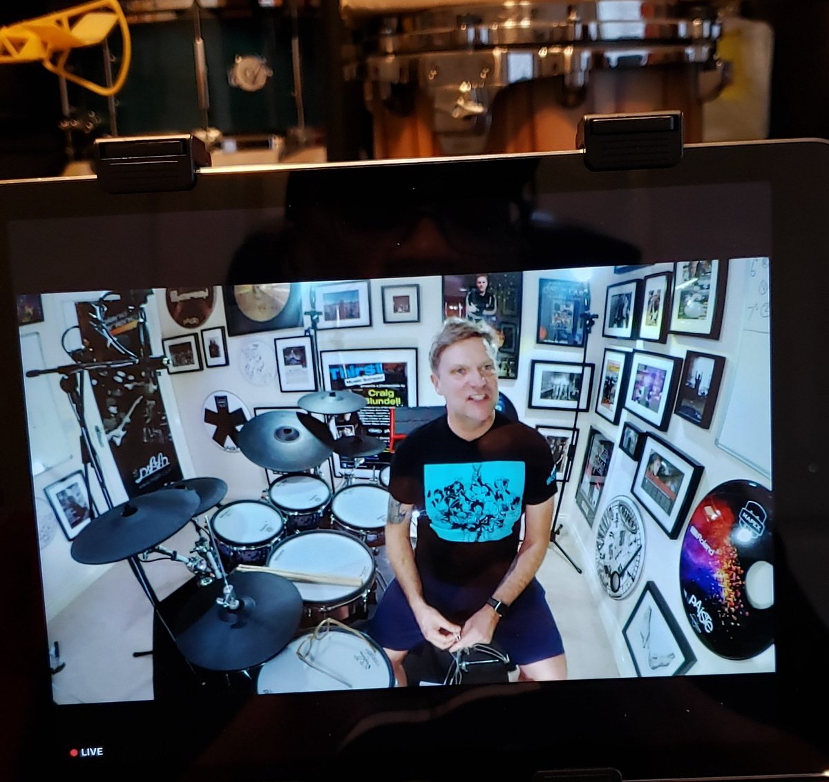 acsdrums's tweet photo. Brilliant! Craig Blundell delivers again! Masterclass 3. You need this. @craigblundell
#ACSDrums #Drums #WeGotRiddim #LiveHappy #supportarts #TeamStevens #DrumFam #StevensStyle #StevensParty #buyfromthegoodguys https://t.co/MYEqNMH8S5