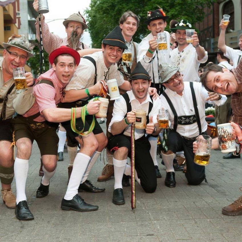 SurgeryLegends's tweet photo. TIL: Plantar fibromatosis (thickening of connective tissue of the feet) is also called Ledderhose disease. Not because of the traditional dress of Oktoberfest (that’s lederhosen) but rather after the German surgeon Georg Ledderhose, who described the condition in 1894. https://t.co/iLih0lsFQx