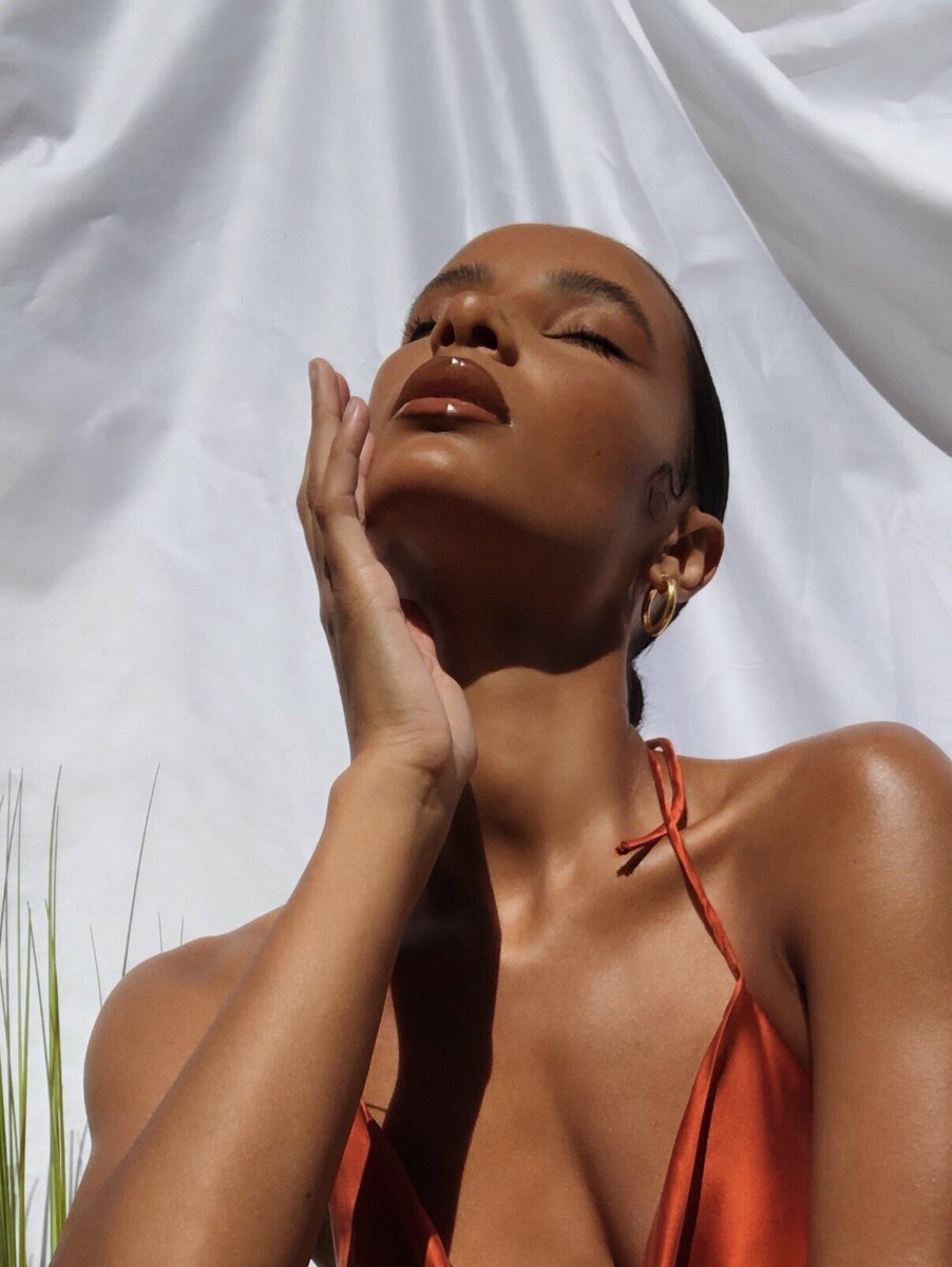 MingSavannahh's tweet image. Self timer X my garden