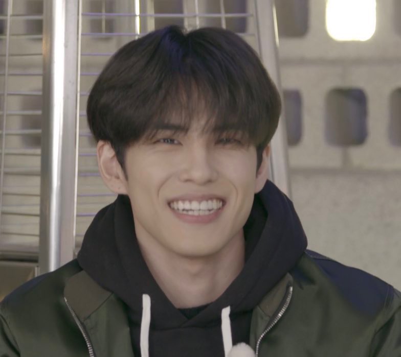 younghyunify's tweet photo. Happy birthday to this sunshine aaaaaaaa i still refuse to believe that you are 27 this year ๐ญ have a bless birthday bub! ๐ #SpringforWonpil #HAPPYWONPILDAY https://t.co/1IfMv3az1W