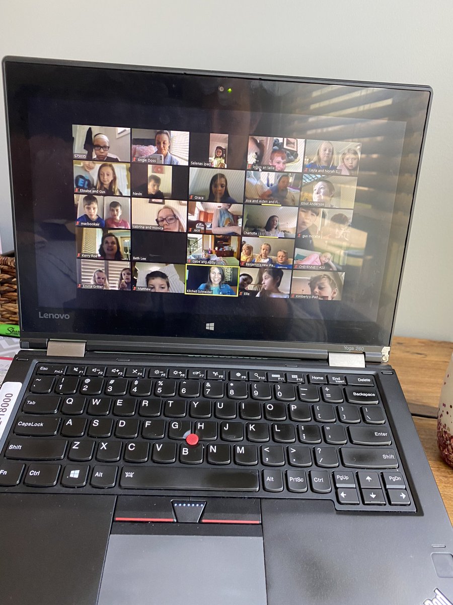 AD_educator's tweet image. It was English Landing Read Aloud Spirit day with @KitchellS ! We had 105 Eagles join in on Zoom to hear “The Cool Bean”!!! Thank you Mrs. Schneider! ❤️ #ParkHillProud #EaglesFlyTogether