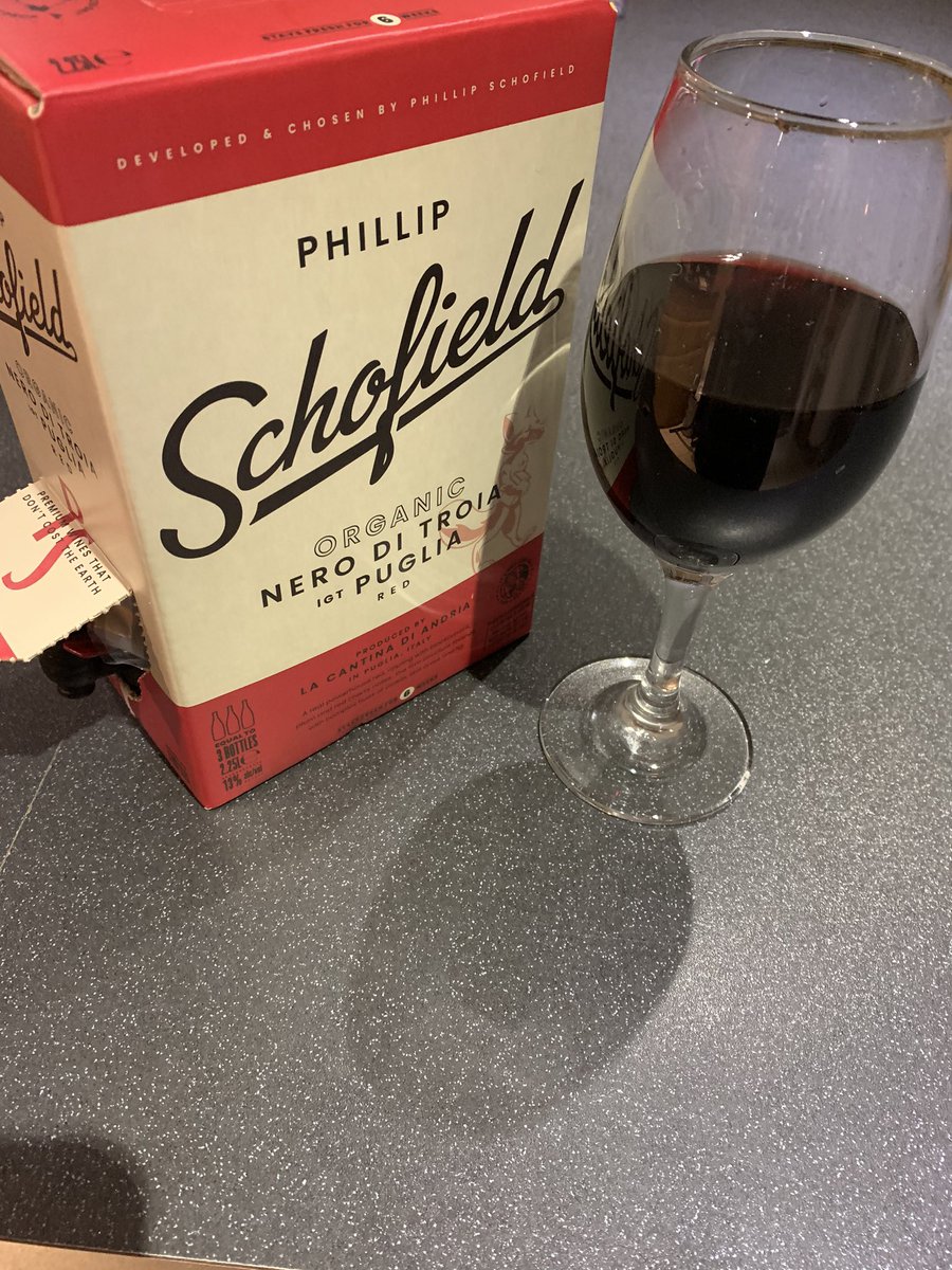 sudsy1982's tweet photo. Just got in from a late shift to this it’s lovely @Schofe https://t.co/t0qmZcIbJi