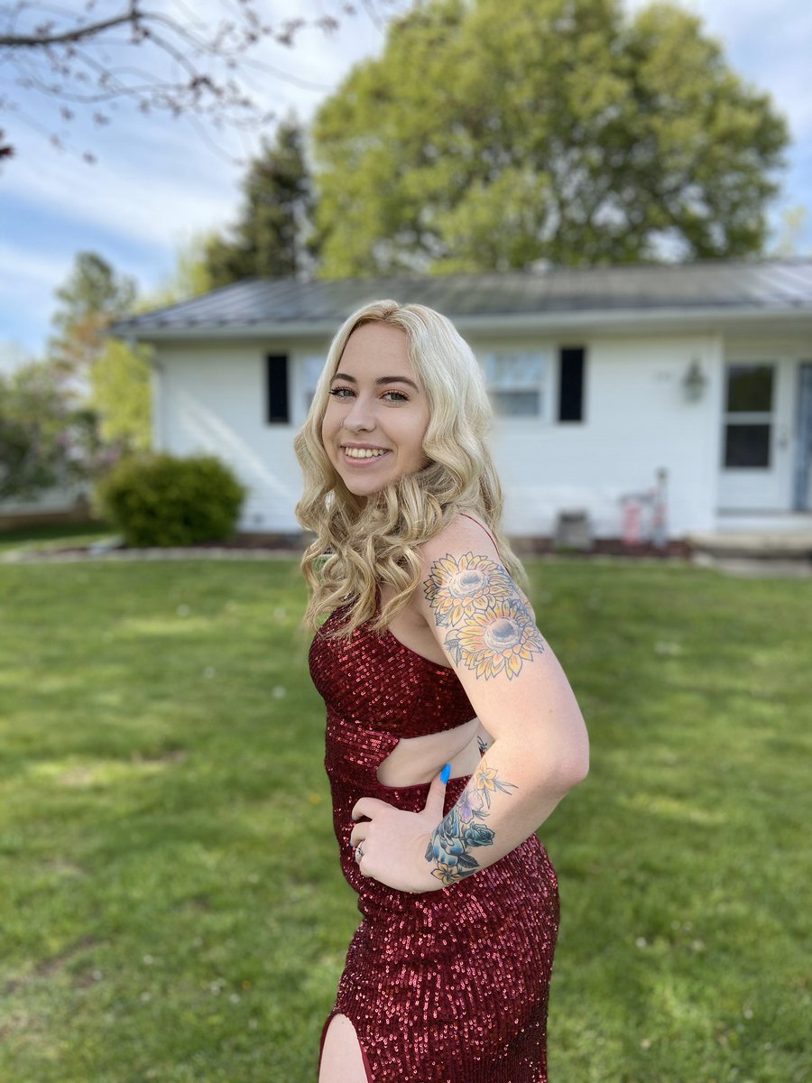 CAMitchell07's tweet photo. #CHSPROM20 https://t.co/5sMnoZwZ50