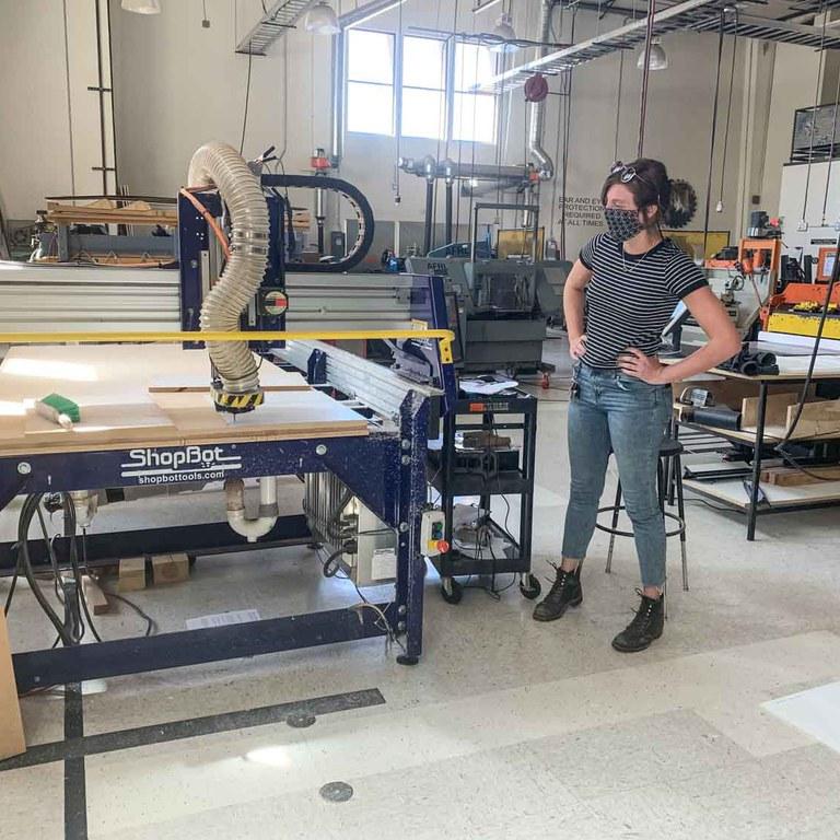 AFResearchLab's tweet photo. Listen to a fantastic @kunmradio interview involving  Liam O-Brien, the director of our Maker Hub on @KIRTLAND377ABW and a team of others speak about 3D printing critical gear for hospitals in need.

Check it out: https://t.co/YE06nm7b4m

#PPEGear #COVID19 #3DPrinting https://t.co/Sy6dXAvS07