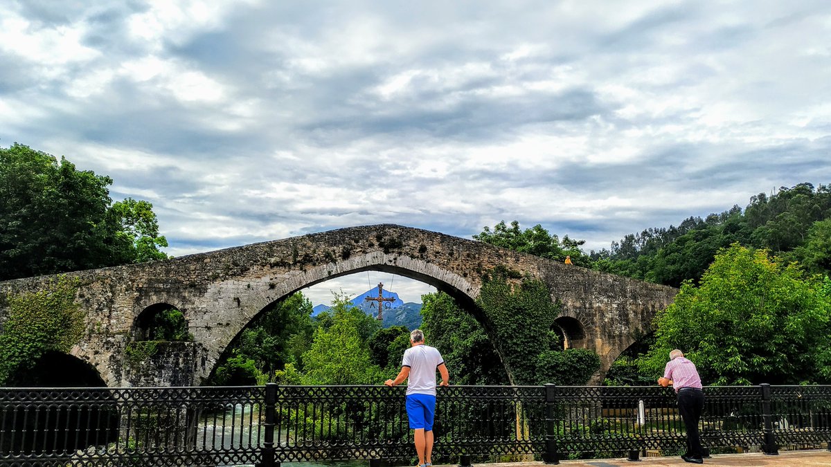 Cangas de Onis tweet media